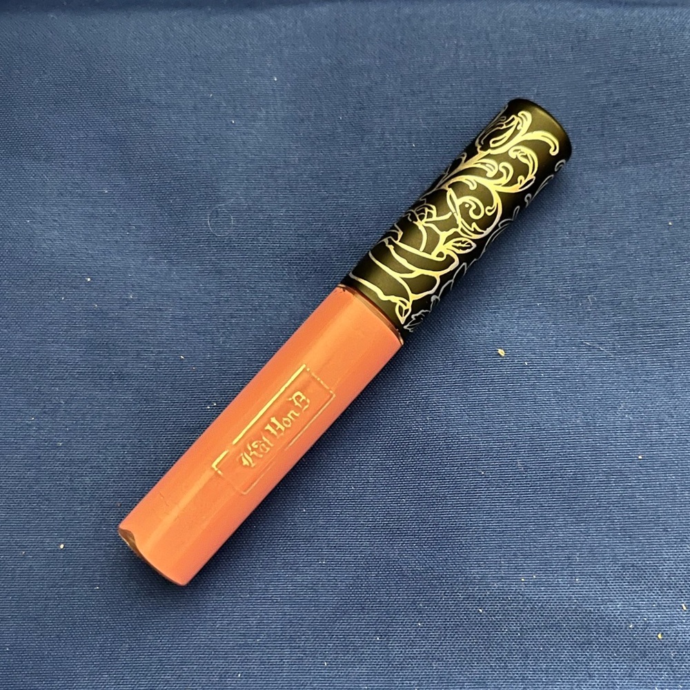 KVD Everlasting Liquid Lipstick Mini Size in Melancholia